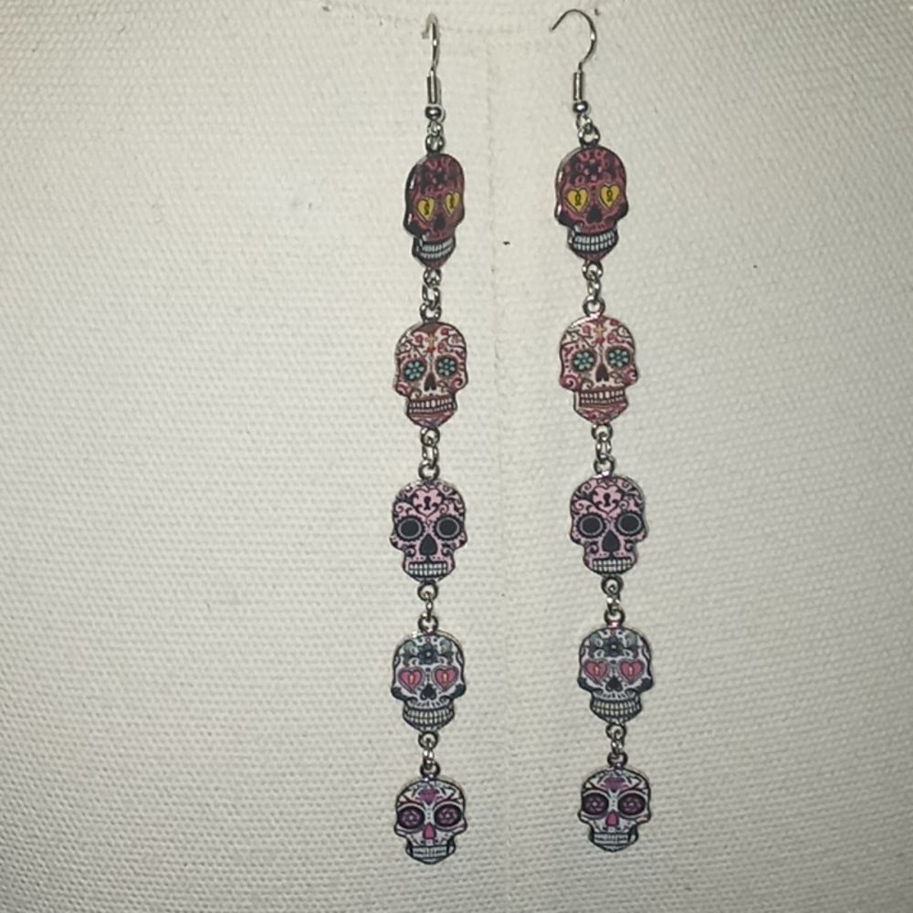 Sugar Skulls 5 piece pink drop dangle earrings. - Picture 5 of 6